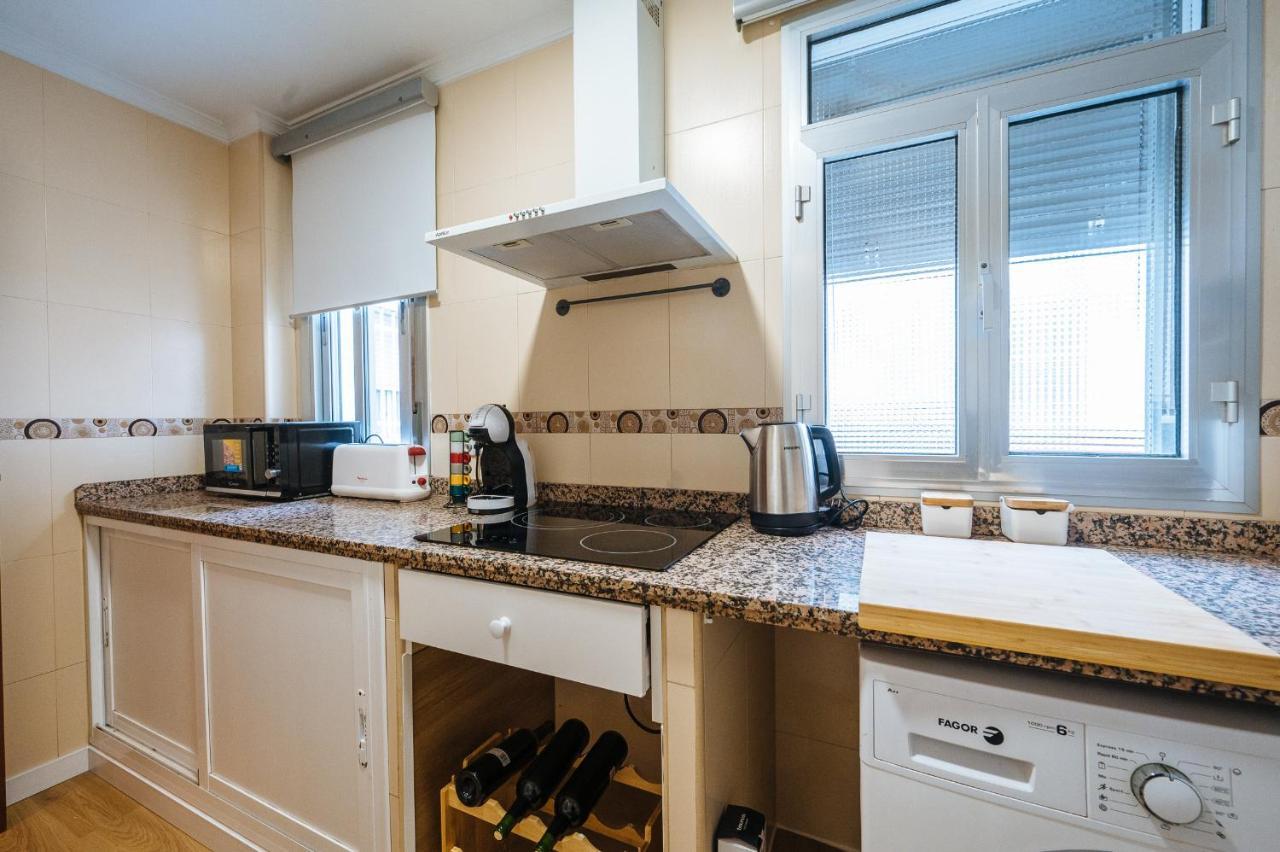 Muro De Los Navarros Suite Apartment เซบีญา ภายนอก รูปภาพ