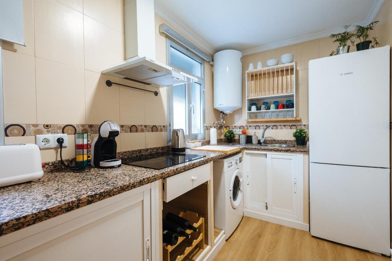 Muro De Los Navarros Suite Apartment เซบีญา ภายนอก รูปภาพ